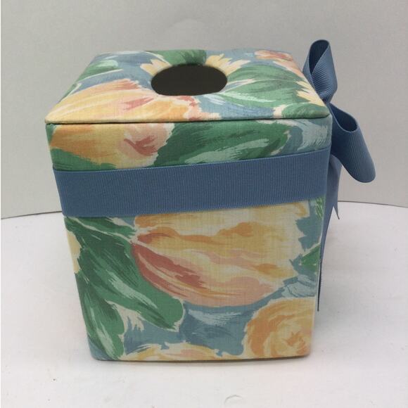 Vintage Discontinued Croscill Fiesta Tissue Box Cover - Picture 3 of 8